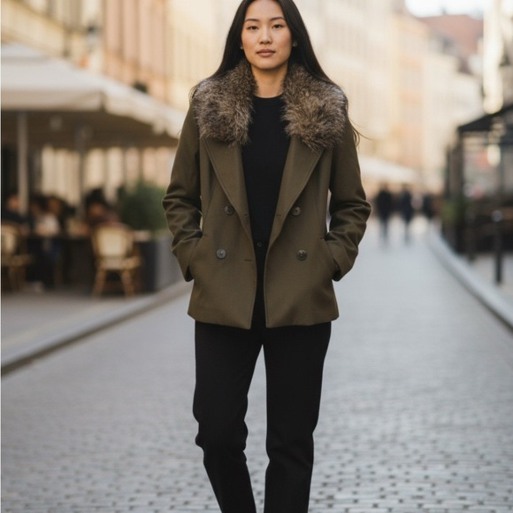 CLUB MONACO Double Breasted 80% Wool Coat with Detachable Faux Fur Collar